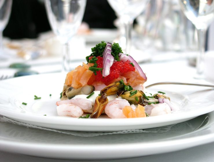 Fine Dining Etiquette: How to Make it Through Like a Pro